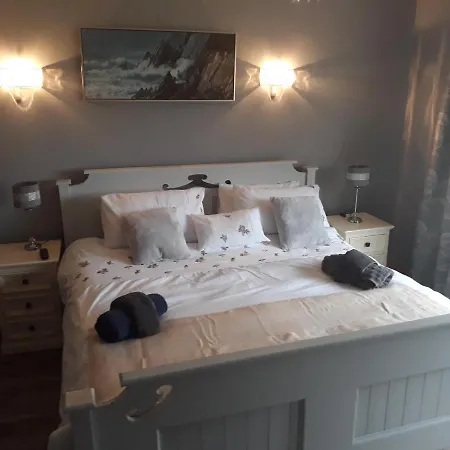 Wheelhouse Apartment *